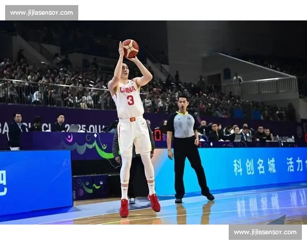 两负澳洲终有获:中国男篮重拾 “硬仗风骨” 两负澳洲终有获:中国男篮重拾 “硬仗风骨”