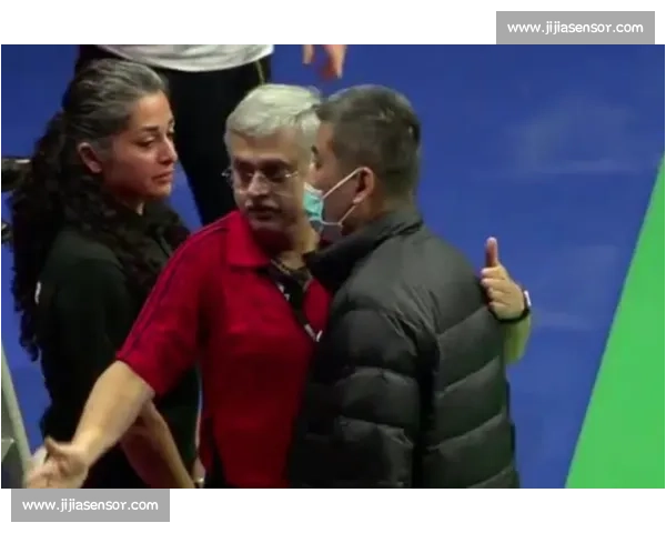 世运会裁判谢尔盖九头身反差出圈:55 岁的优雅 “法拉利” 如何燃爆全网 世运会裁判谢尔盖九头身反差出圈:55 岁的优雅 “法拉利” 如何燃爆全网