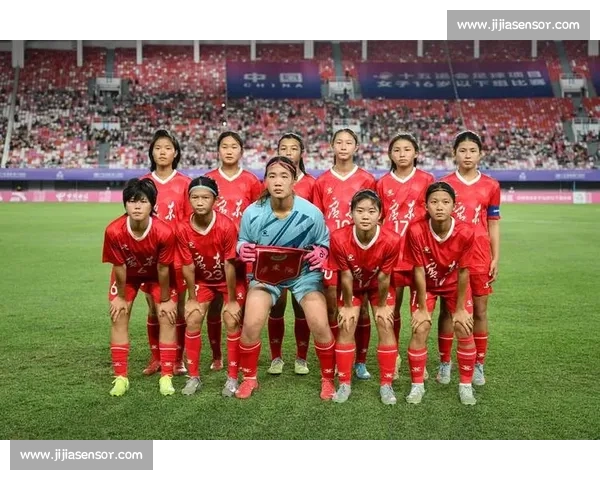 绝杀时刻！火箭少女队登顶 2025 社区杯女足青年组