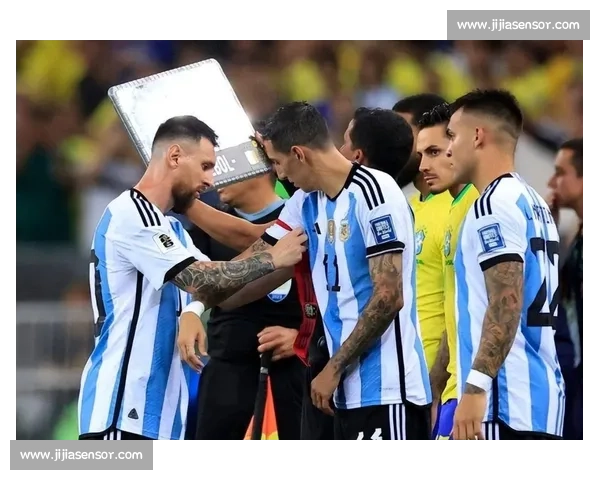 迪马利亚：半场调整显成效，球队下半场强势反弹